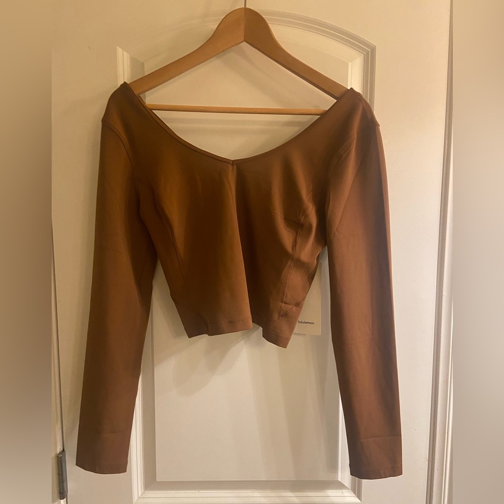 Lululemon cropped long sleeve boatneck top
